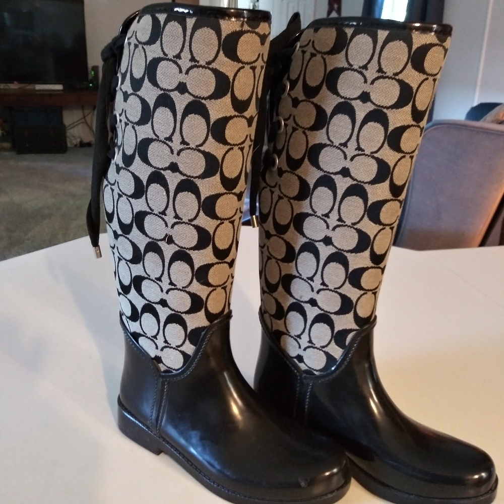 Coach rain boots sz 5